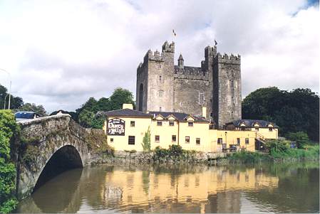 Bunratty Castle 01.jpg