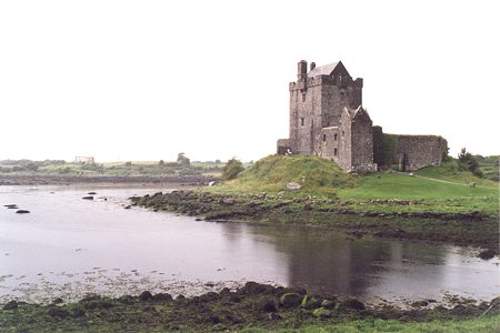 Dunguair Castle.jpg