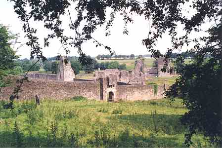 Kells Priory 01.jpg
