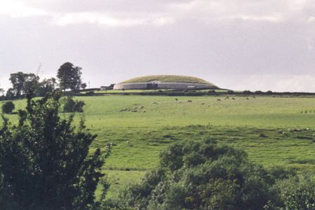 Newgrange.jpg