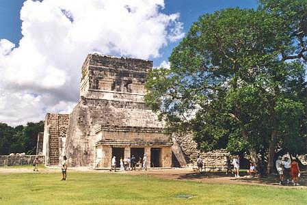Chitzen Itza 09.jpg