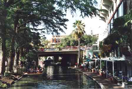 riverwalk03.jpg